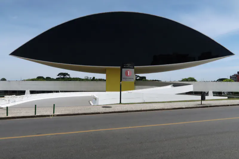 O Olho, Niemeyers Museum für Curitiba