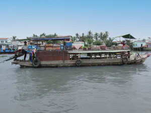 Motorboot auf dem Mekong